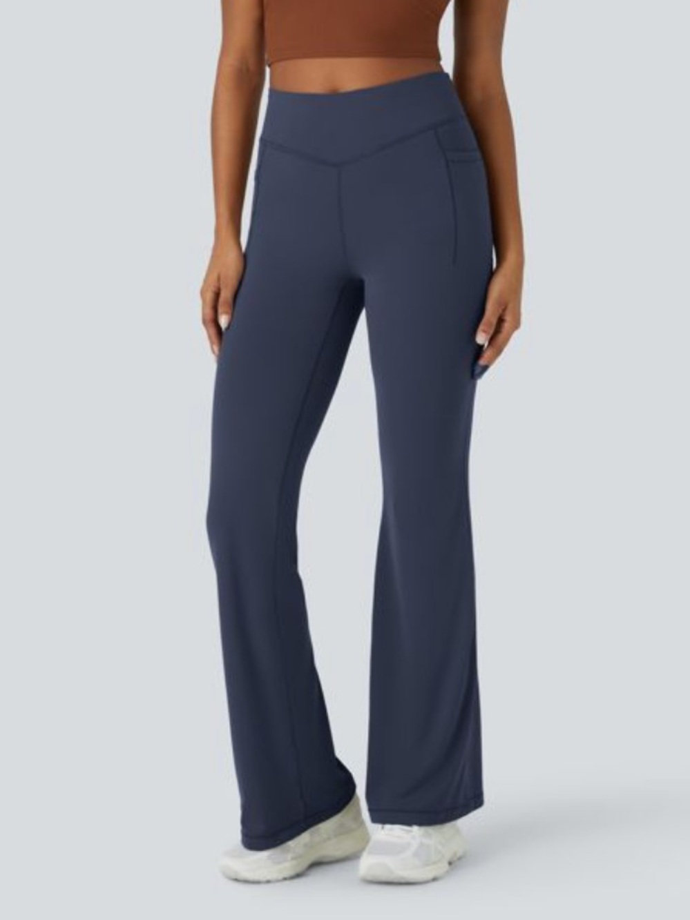 New without tag HALARA tummy control sculpting  side pocket flare legging indigo - Picture 2 of 8